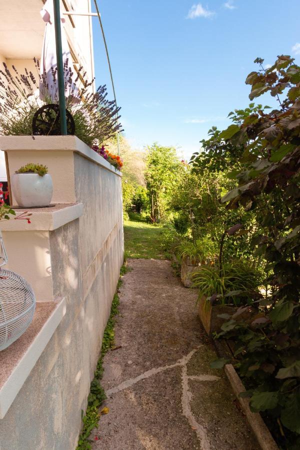 L'Appartement A Cardaillac Родез Екстериор снимка